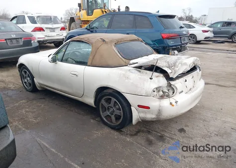 1999 Mazda Mx-5 Miata Leather Pkg/Popular Equipment Pkg/Sports Pkg/Touring/Touring Pkg z USA, uszkodzony, nr VIN JM1NB3539X0113170